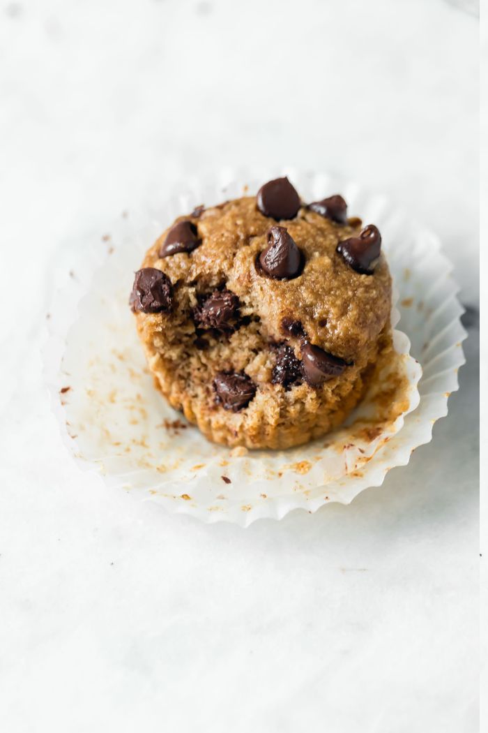 idee dessert rapide et léger, muffins healthy banane chocolat avec beurre de cacahuete et farine d avoine