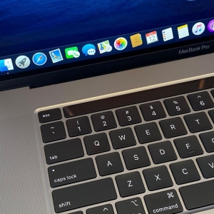 Apple lance Catalina 10.15.5 afin d'améliorer la durée de vie des batteries de Macbook
