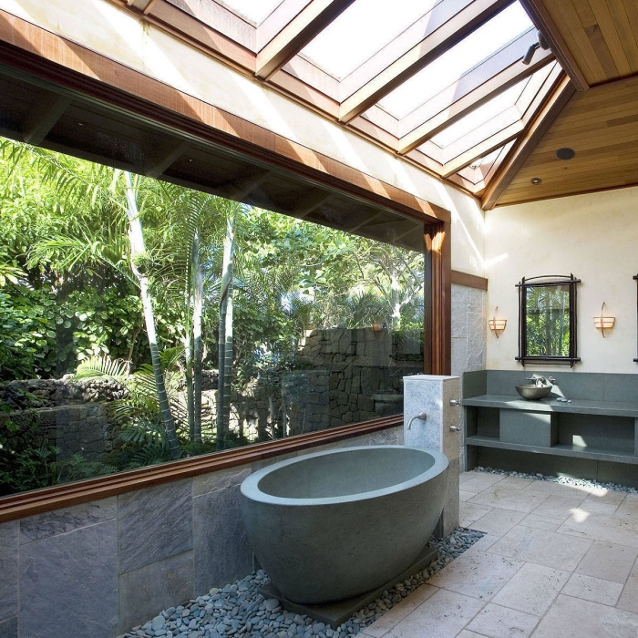 aménagement salle de bain relax, quelles couleurs pour une salle de bain de style japonais, design salle de bain avec baignoire
