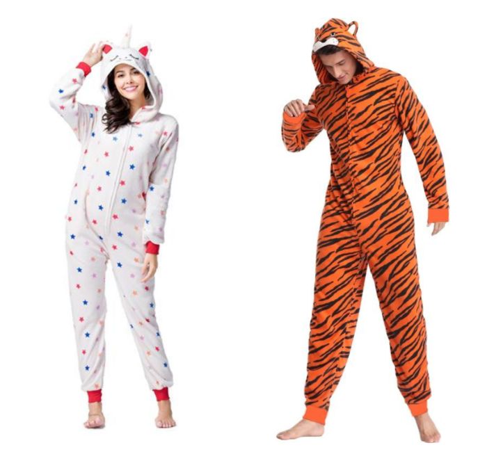 idee de grenouillere femme et grenouillere homme motif licorne et tigre,combinaison de pyjama adulte cocooning