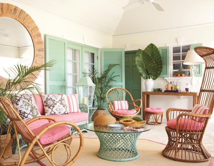 comment aménager une terrasse de style exotique avec meubles en bois et accents de couleurs pastel, idée de salon de jardin rotin