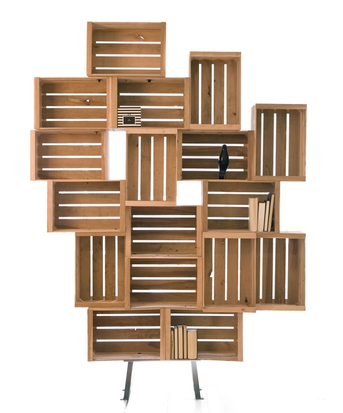 idée comment fabriquer ses meubles en bois de palette ou cagettes de bois, DIY étagère originale avec caisses de bois