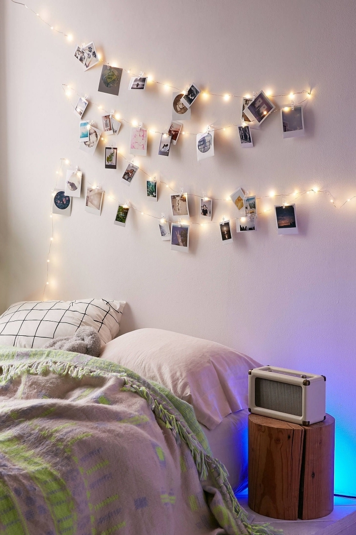 comment personnaliser une guirlande lumineuse interieur avec photos, idée comment décorer l'espace au-dessus de son lit