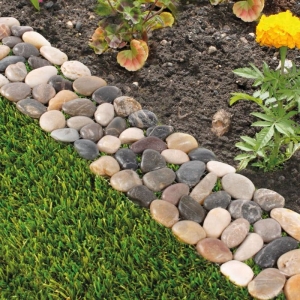 La bordure de jardin récup - structurer et décorer son jardin à l'aide de matériaux recyclés
