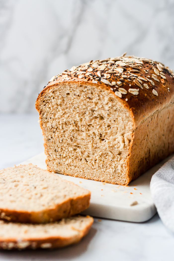 comment faire du pain sans gluten avec des flocons d avoine et des graines variés, lait et beurre
