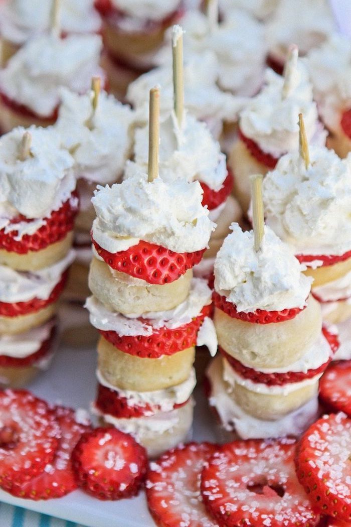 brochette buffet sucré pancake crème fraîche et fraises réception mariage repas