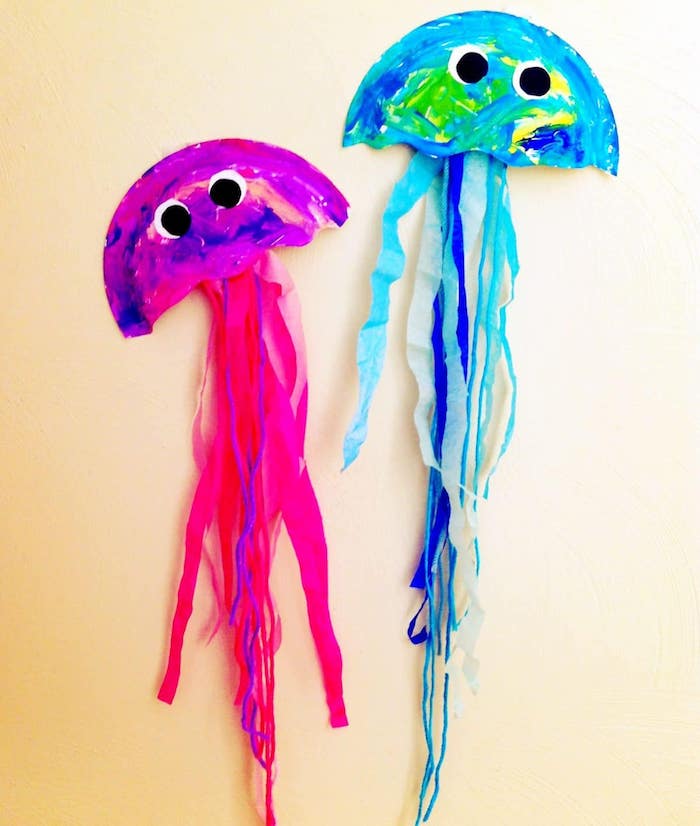 exemple de pieuvre diy effet aquarelle activite enfant 4 ans pieuvre papier aquarelle avec chutes de papier de soie et fils de laine