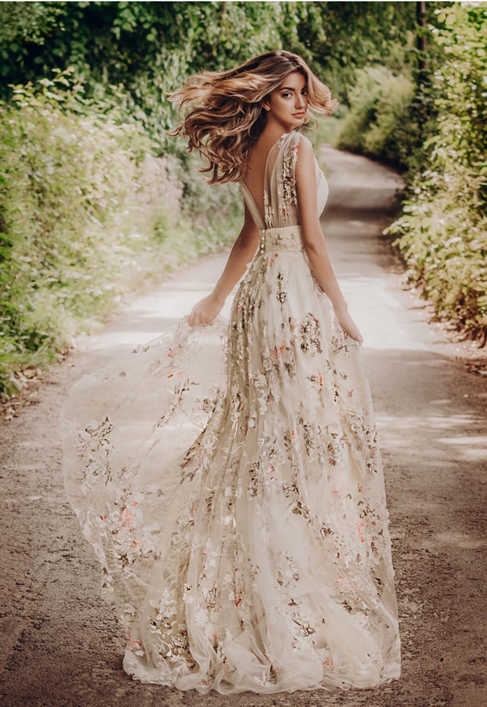 robe pour mariage champetre tulle broderie florale dos ouvert boutonné robe de mariée longue bohème chic été