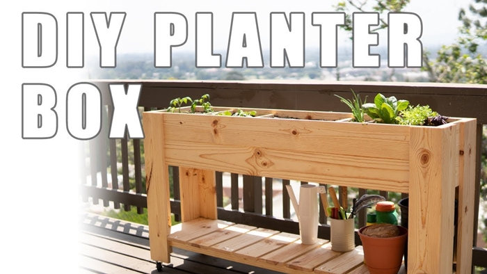 support jardinière à fabriquer soi même diy table balcon avec rangement pour plantes planches bois bricolage pot fleur terre cuite