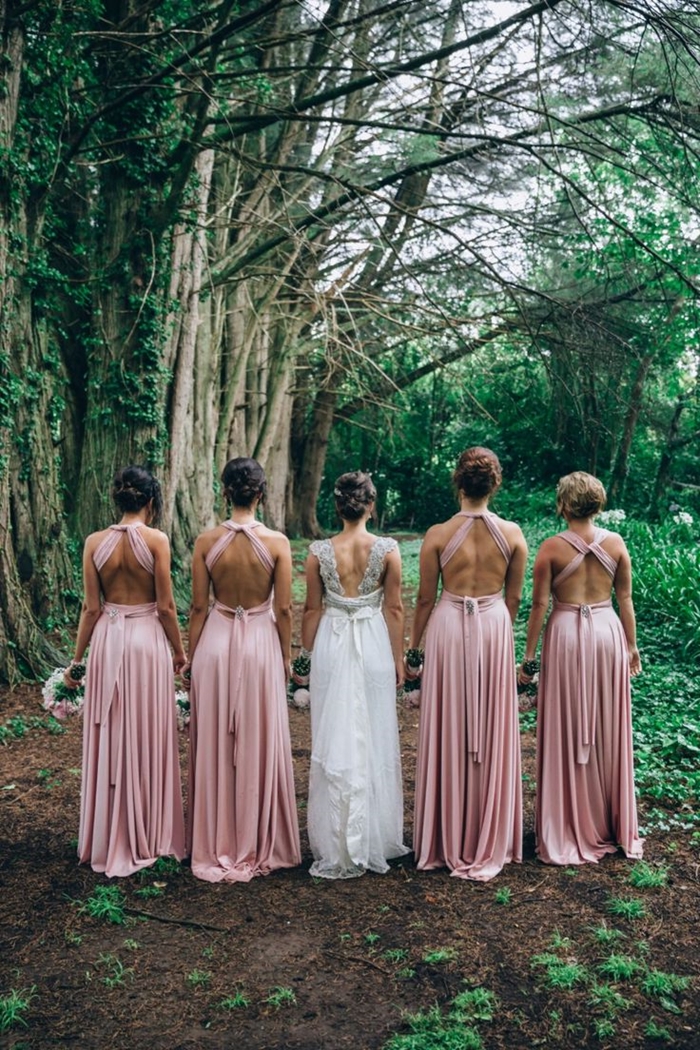 tenue invitée mariage champêtre couleurs vêtements cérémonie bohème robe invité mariage été couleur rose poudré dos ouvert