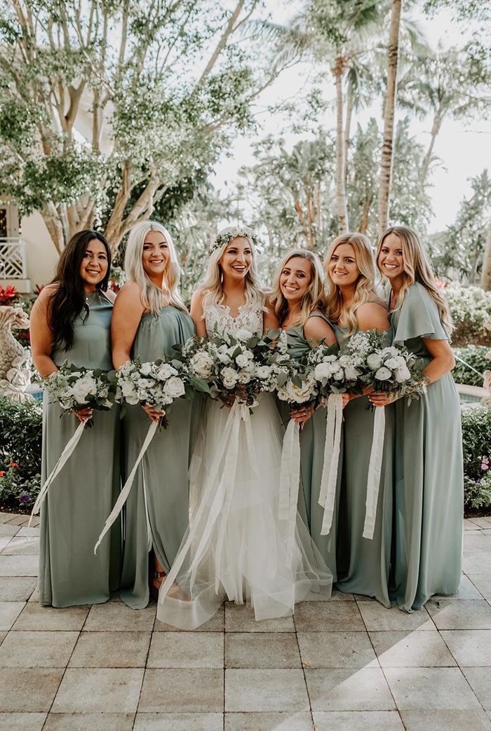 tenue invitée mariage champêtre robe couleur vert foncé pastel robe pour mariage invité style champêtre robe manches courtes