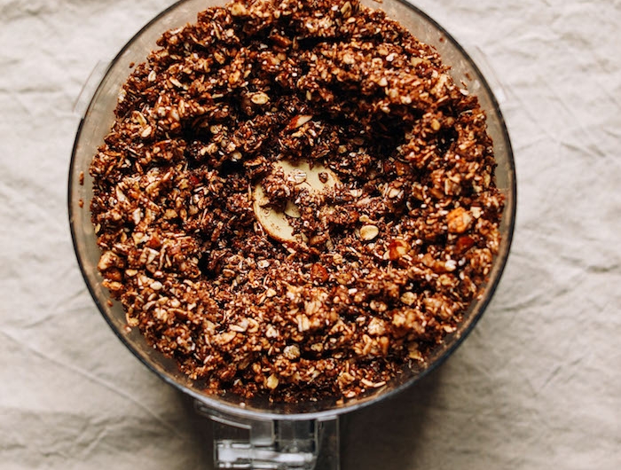 céréales maison aux flocons d avoine noix de coco graines noix cacao et chocolat recette granola healthy