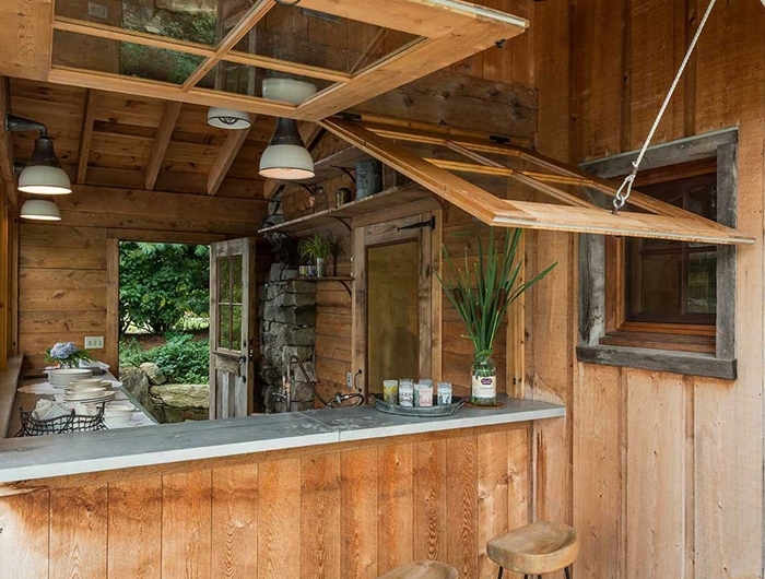 décoration petite cuisine couverte cour arrière jardin tabouret de bar bois et métal plan de travail exterieur cuisine avec bar