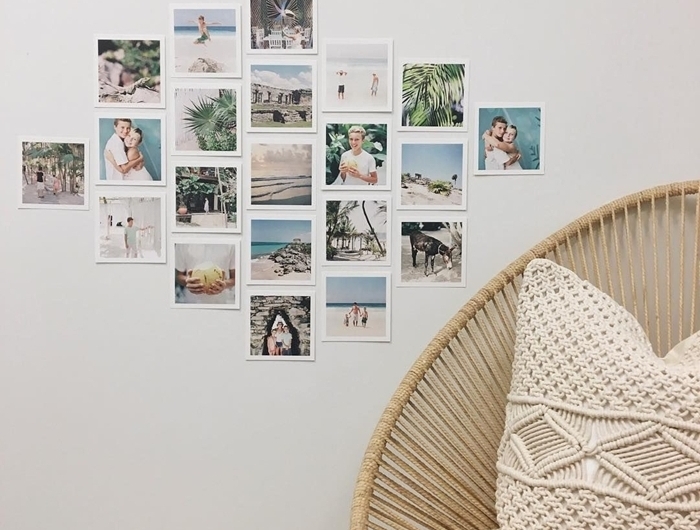 fauteuil chaise rotin coussin macramé blanc noeud corde macramé deco mur blanc avec collage photos famille voyage