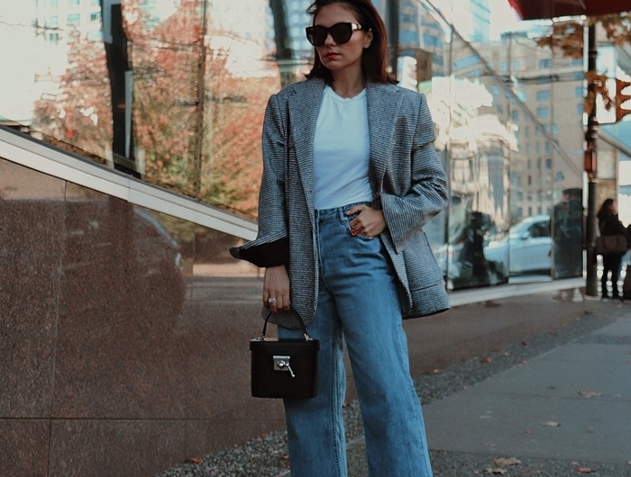 jeans clairs vintage taille haute pantalon femme cheville bottines velours noir tendance automne hiver 2020 t shirt blanc