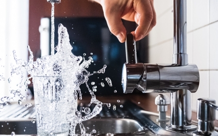 problème de plomberie perte d eau douce plombier d urgence technicien professionnel services de petits travaux ou dépannage