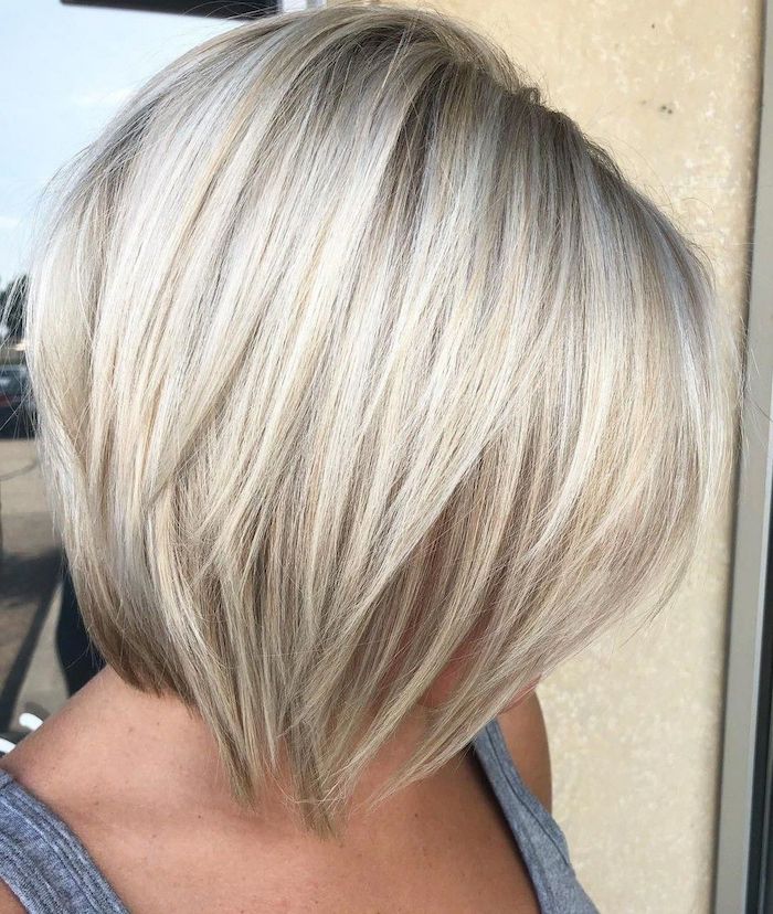 13 perfect haircuts for fine hair for women with a cool blonde layered hairstyle
