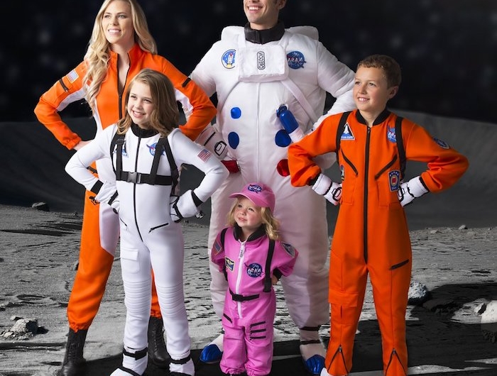 astronauts famille costumes halloween costumes a zipper et a commander en orange et en blanc