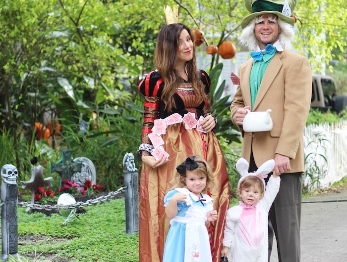 deguisement famille en style le magicien d oz costume de lapin pour enfant des chapeau hautes