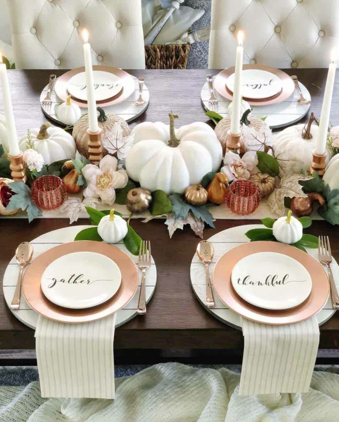 décoration mariage automne la plus belle deco de table automne blanches bougies et citrouilles