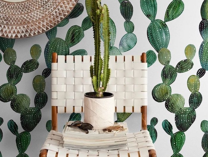 exemple de motif cactus mural dessin chaise tressée et pot de cactus pouf marron et blanc