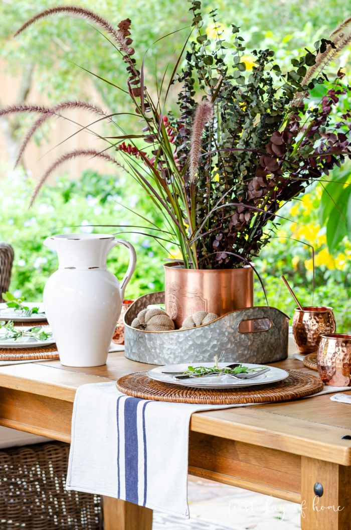 facile diy citrouilles et cuivre vase avec plantes d automne original thème automne deco table d automne deco recup originales idées