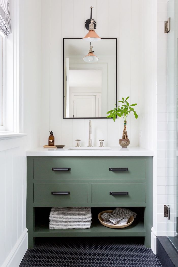 petite salle de bain style zen commode vert en bois