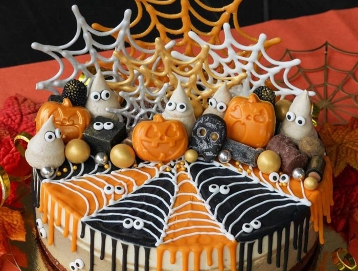 art décoration pâtisserie gateau halloween araignée chocolat glaçage blanc yeux sucre fantômes monstre citrouille sucre