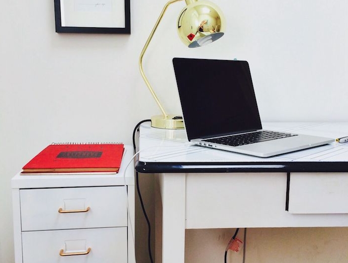 comment peindre un meuble en bois commode ikea helmer dans le bureau avec un lampe d oree