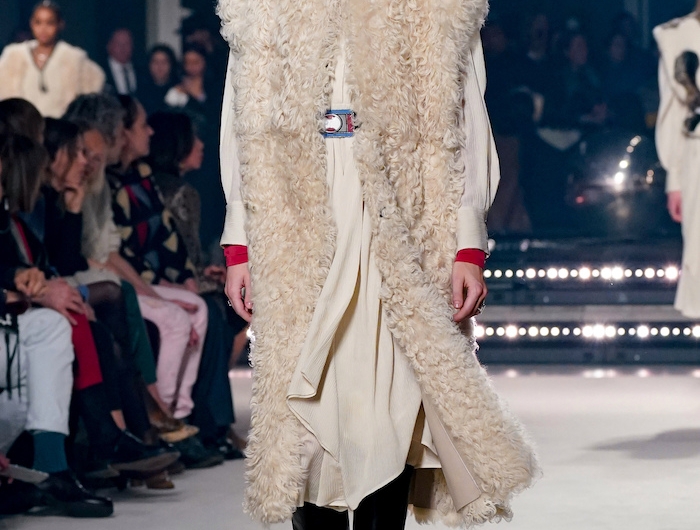 isabel marant : runway paris fashion week womenswear fall/winter 2020/2021