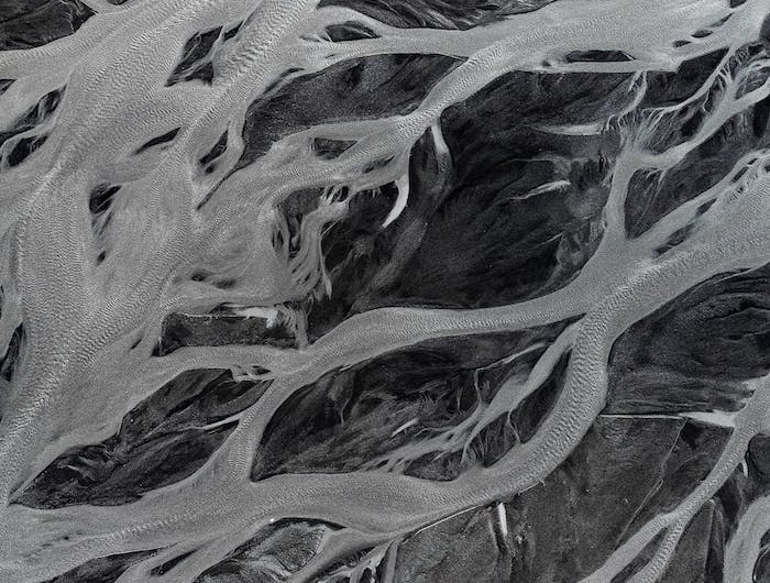 des rivieres seches fodn d ecran esthetique minimaliste en noir et blanc
