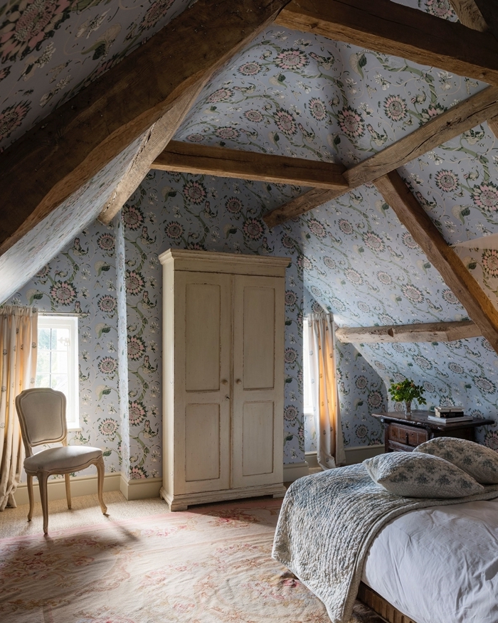 La suite parentale sous comble : conseils et idées comment l’aménager