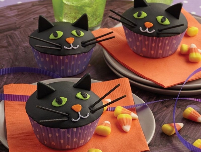 recette muffins effrayants pour la fete de halloween fondant noir colorant alimentaire decoration cupcake halloween