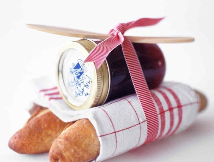 marmelade de framboises et des myrtilles fait maison cadeau anniversaire original