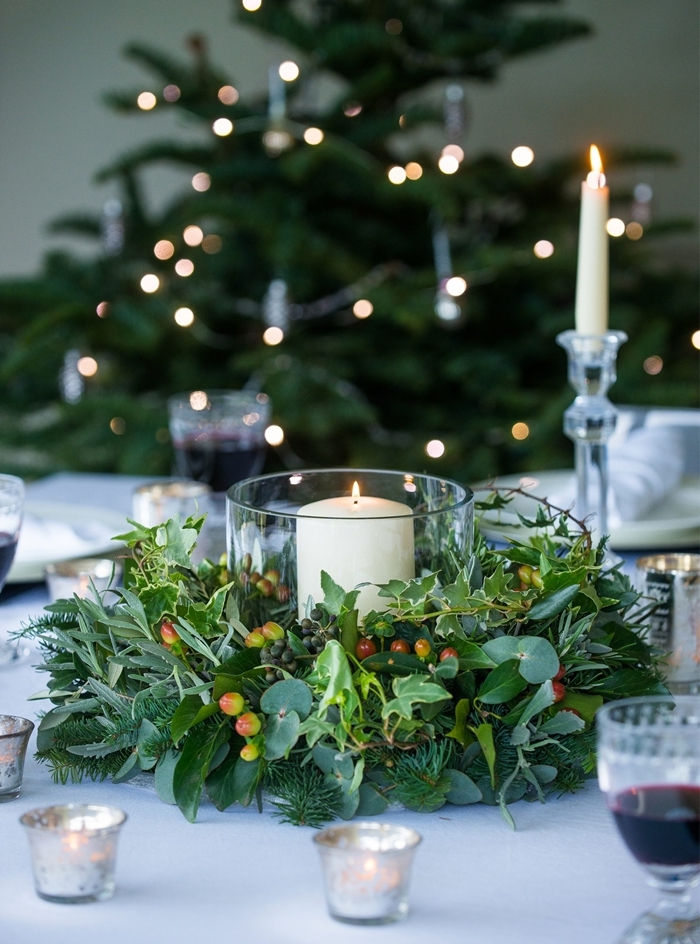 pinterest deco noel bougie blanche récipient verre arbre de noel minimaliste guirlande lumineuse verre vin rouge