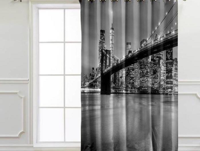 rideau new york pont de brooklyn pendus devant la fenetre dans une salle de sejour
