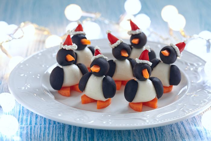idée pingouins de noel avec oeuf carotte olives et poivron exemple de recette gouter repas noel enfant