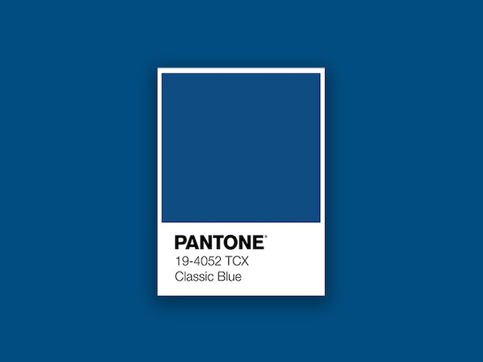 le couleur de l année 2021 bleu classique par l intitut pantone