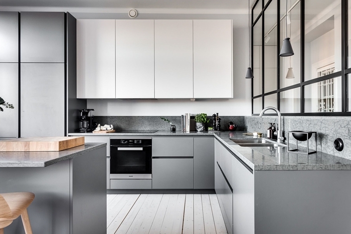 meubles bas gris mat modele de cuisine moderne armoires blanches crédence marbre gris plan de travail