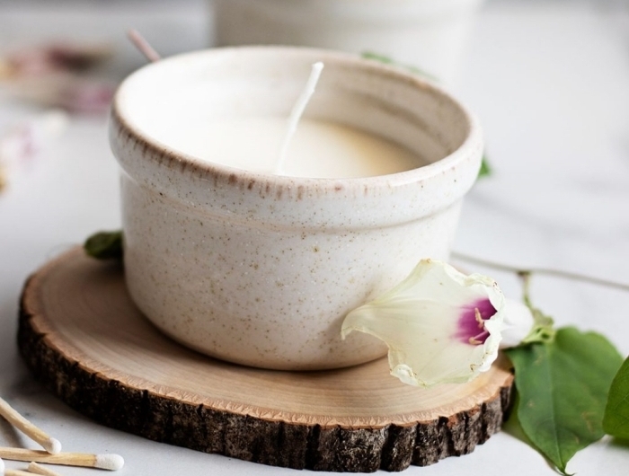 recette bougie vegan avec cire soja végétale faire ses bougies rondelle bois pétales fleurs