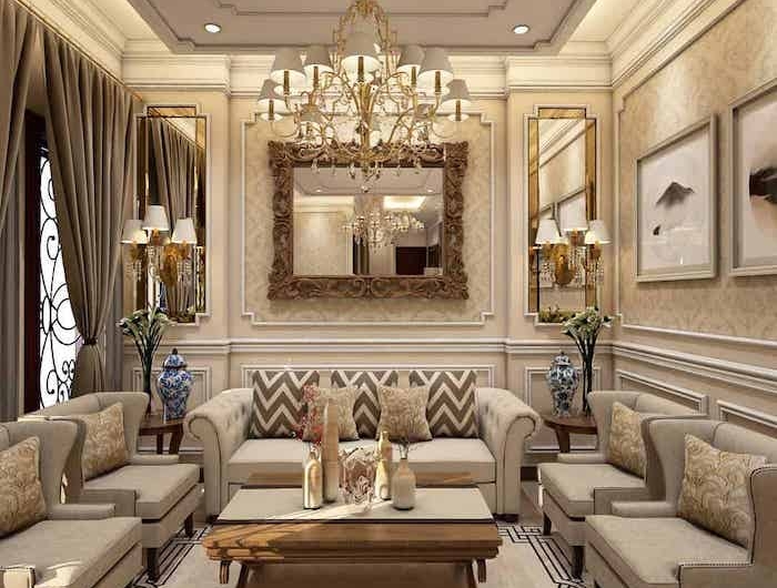 un salon en style classique avec des maubles barroques en beige et des ornements dorés