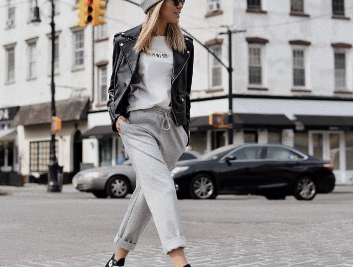 blouse blanche veste en cuir noir bonnet gris accessoires lunettes soleil street style femme sneakers