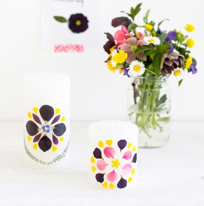 idée de décoration printaniere originale bricolage adulte loisirs créatifs bougies fleuries maison décorées de pétales de fleurs