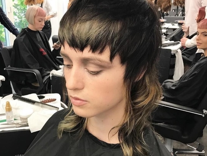 coupe mulet femme visite salon styliste choix coiffure coupe tendance 2021 baby frange