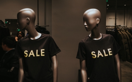 soldes hiver 2021 commerce prix réduits consommation tendances promos vêtements mode femme