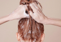 Comment soigner les cheveux secs ? Avec un masque maison facile et naturel !