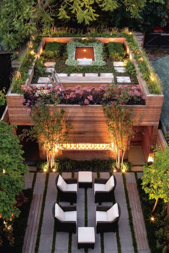 decoration exterieur jardin moderne aménagement sur niveaux éclairage petit lac végétation jardinière