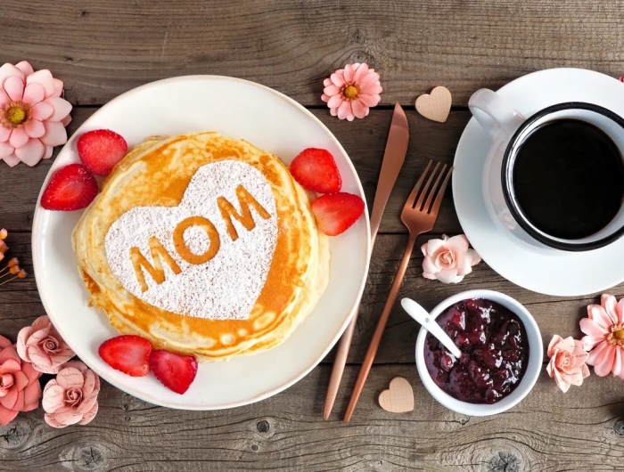 une idée de servir petit dejeuner pour la fete des meres copy