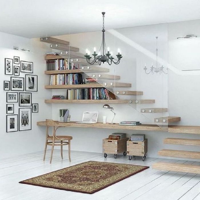 aménagement sous escalier ouvert en bois photos sur le mur blanc style moderne caisses en bois tapis lustre noir