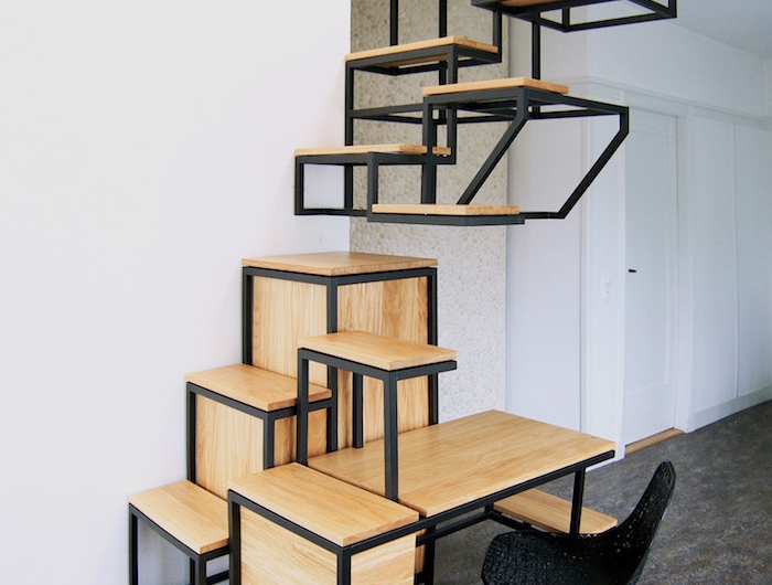 escalier avec rangement en bois et métal étagères et espace de travail